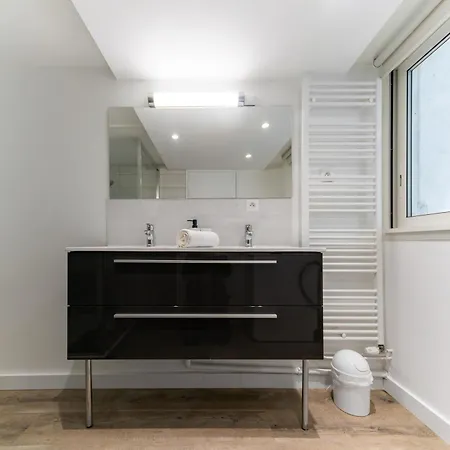 Le Noyer - Maison Design Dans L'hyper Centre