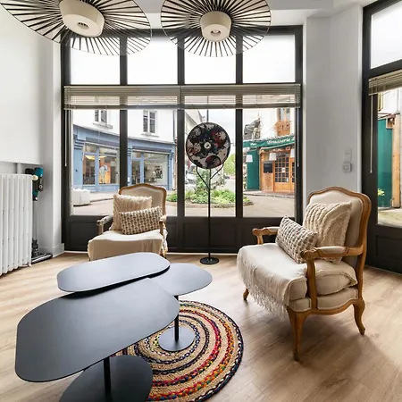 Le Noyer - Maison Design Dans L'hyper Centre *