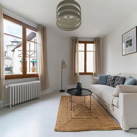 Le Noyer - Maison Design Dans L'hyper Centre